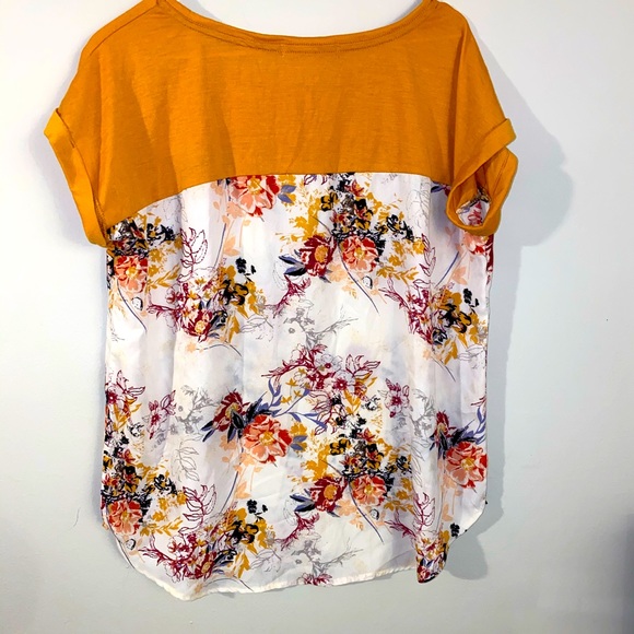 XL women’s top - Picture 2 of 3